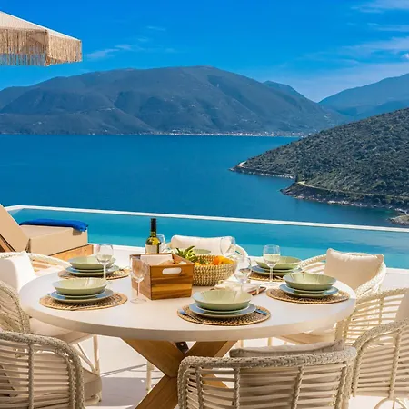 Ionian Infinity Vila